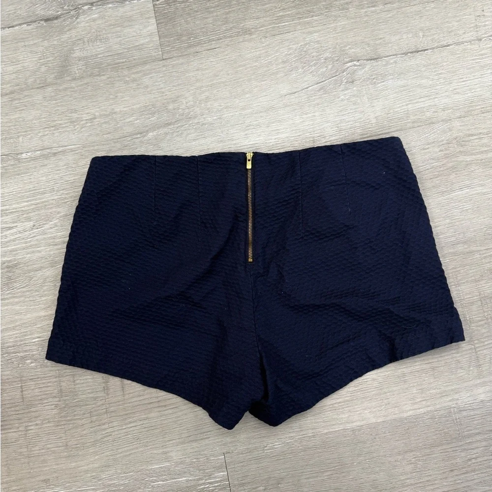 Lilly Pulitzer Navy Blue Scalloped Shorts - Size 8